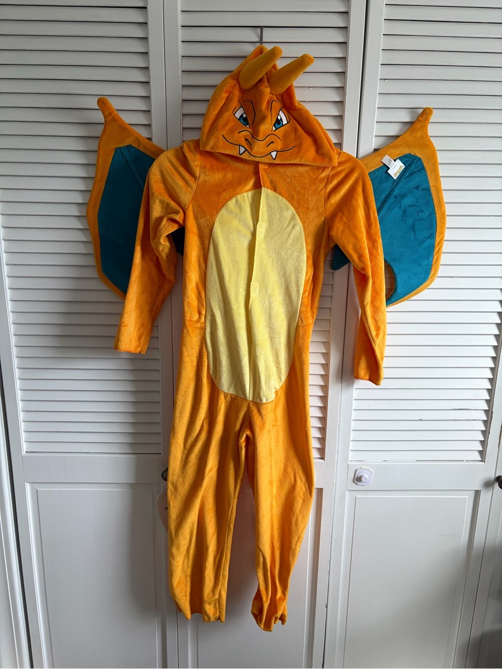 Pokemon Charzard Halloween Costume - Hooded Onesie with Detachable Wings